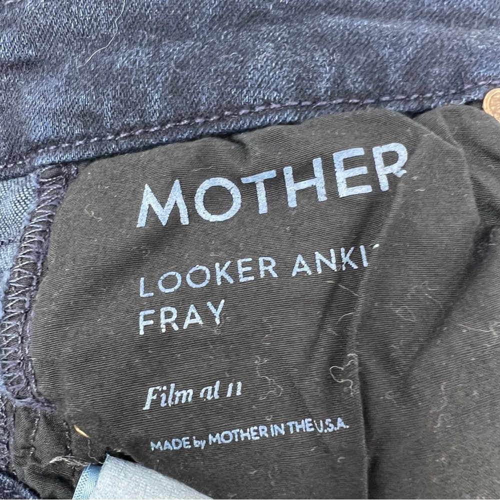 Mother The Looked Ankle Fray Film At 11 Dark Blue Jeans Size 26 - Picture 4 of 8